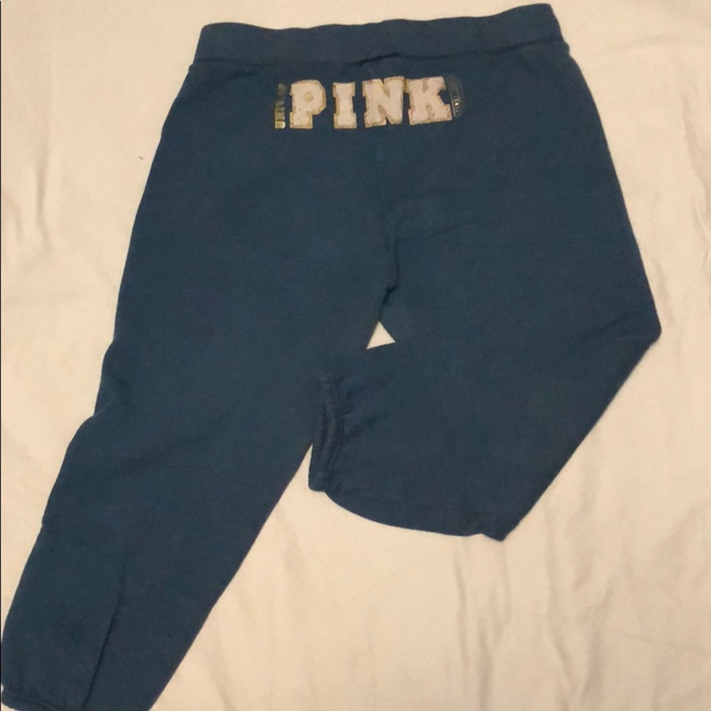 PINK boyfriend crop sweats size Large
